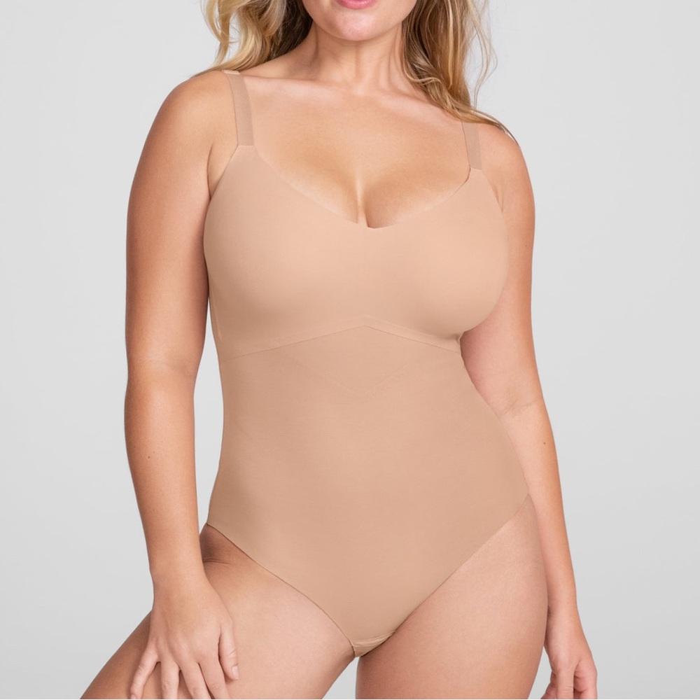 New Honeylove Cami smoothing Bodysuit Sand Sz 2X